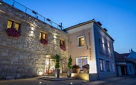Buekkoes Hotel & Spa